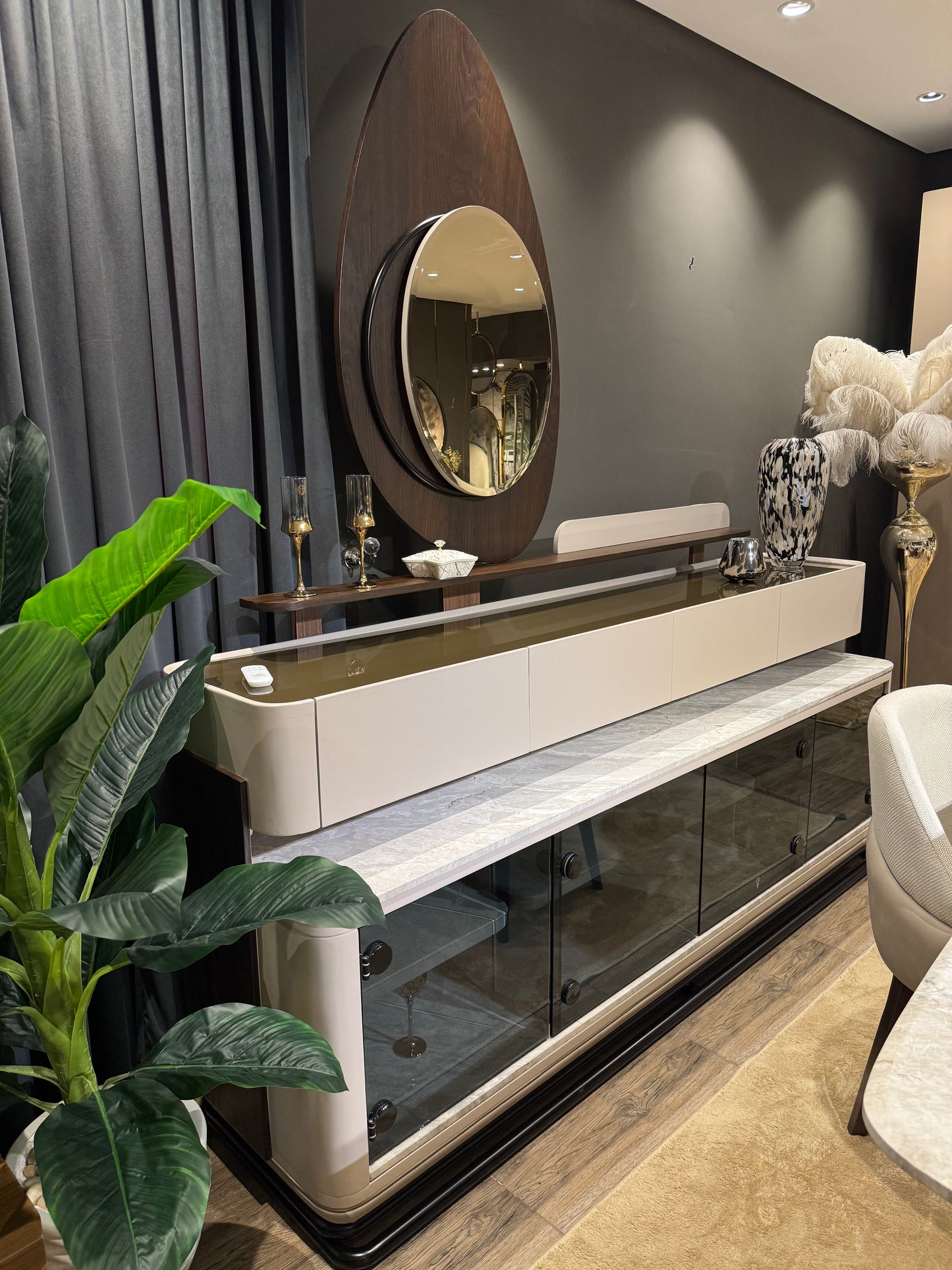 Avellino Dining Room